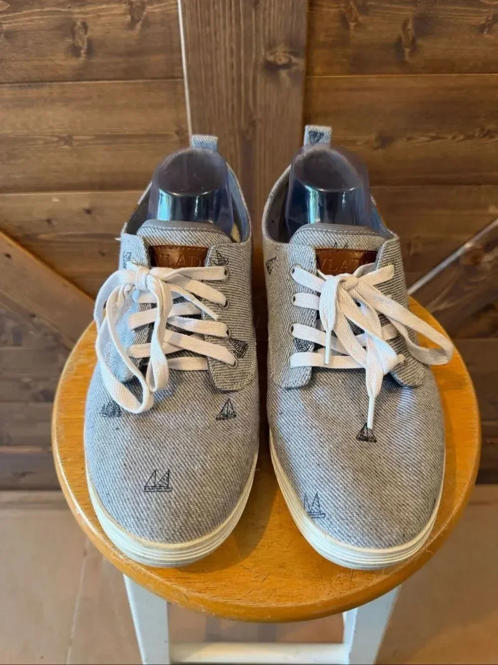 Vlado Gray Sailboat Print Canvas Sneakers Men’s Size 10 Casual Lace-Up Shoes